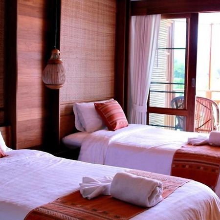 River Bank Resort Meszariang Kültér fotó